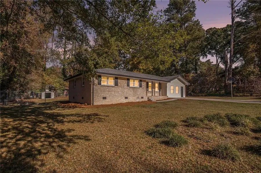 1431 Mohawk Drive, Lawrenceville, GA 30043 - Image #3