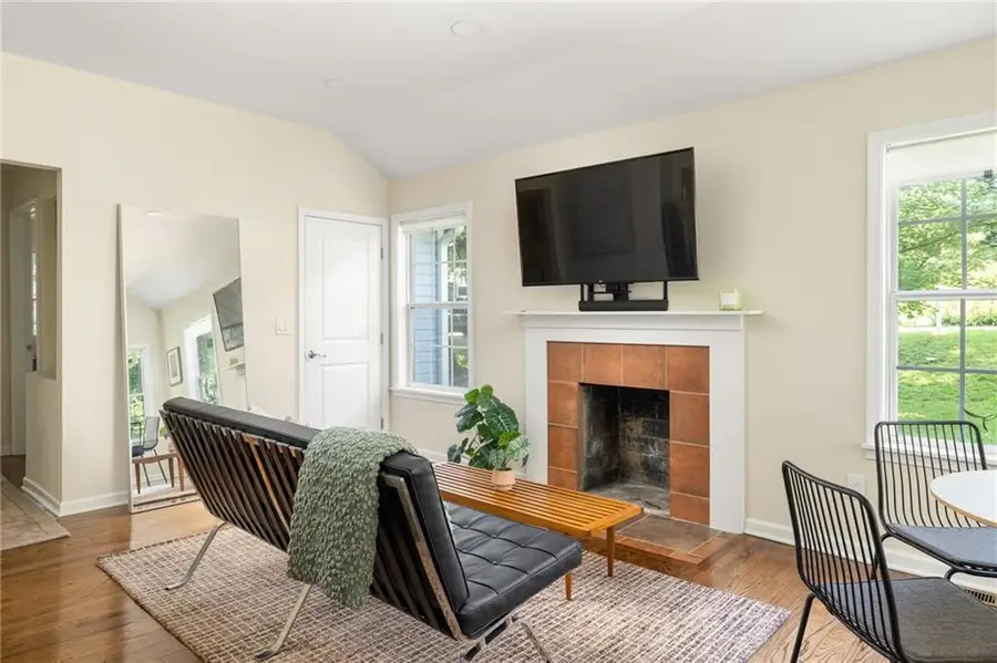 1568 Wellswood Drive Se, Atlanta, GA 30315 - Image #2