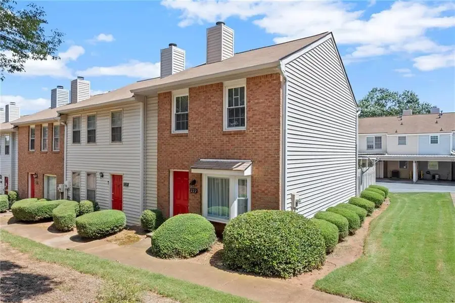 222 Mill Creek Place, Roswell, GA 30076 - Image #2