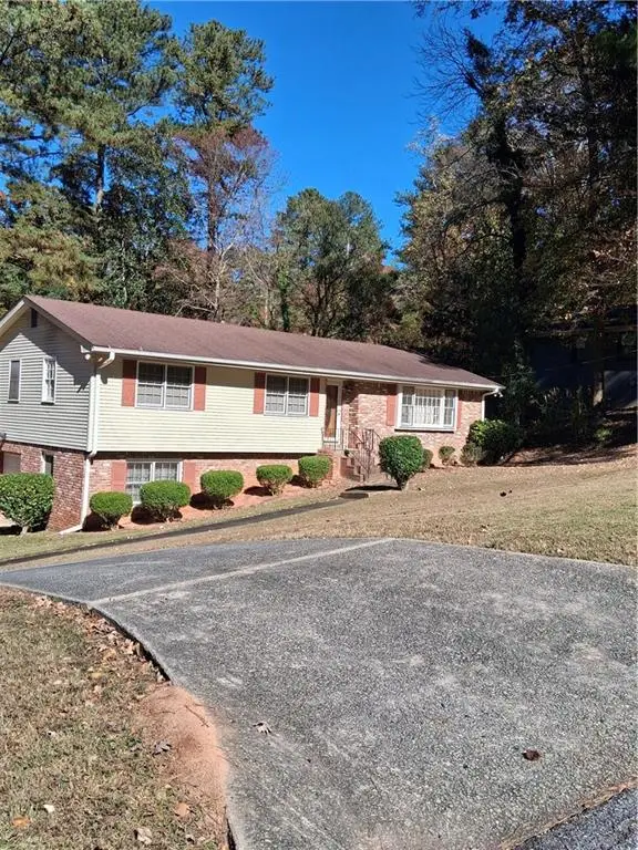 2719 Waleska Way, East Point, GA 30344 - Image #2