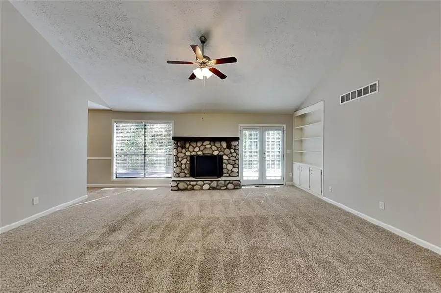 2567 Kingsley Drive Ne, Marietta, GA 30062 - Image #2