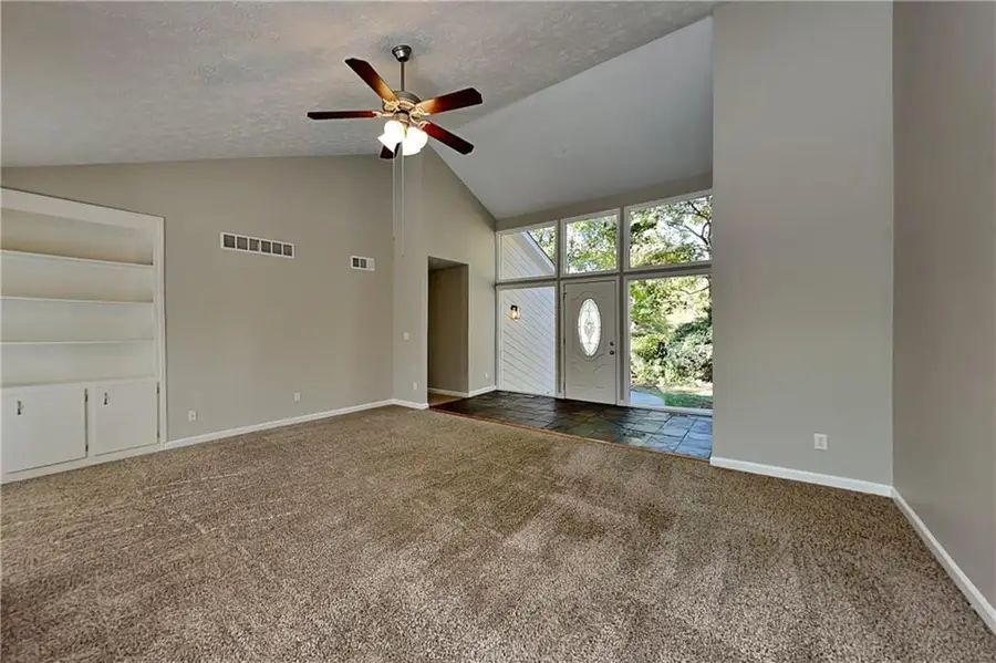 2567 Kingsley Drive Ne, Marietta, GA 30062 - Image #3