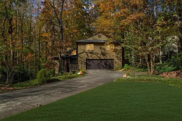 4274 Loch Highland Parkway Ne, Roswell, GA 30075