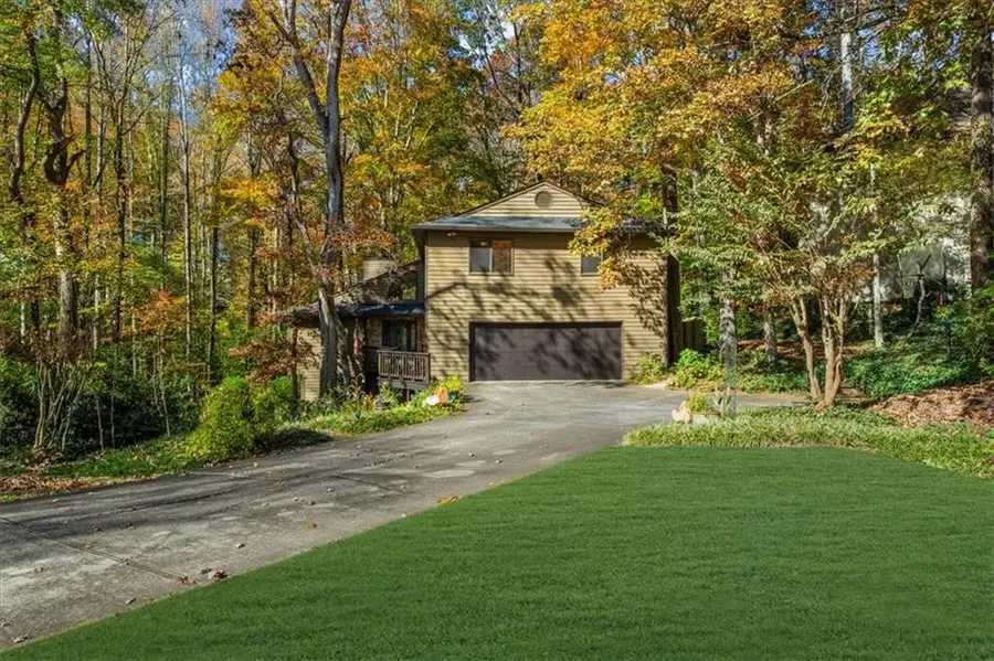 4274 Loch Highland Parkway Ne, Roswell, GA 30075 - Image #2