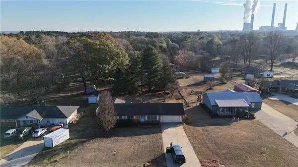 40 Lois Road Sw, Cartersville, GA 30120