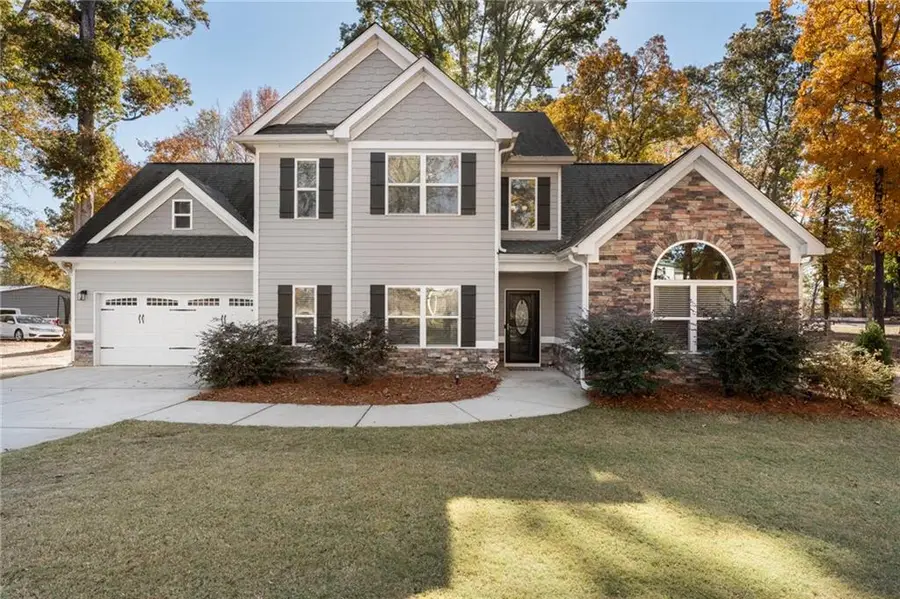 732 E Jefferson Street, Hoschton, GA 30548 - Image #2