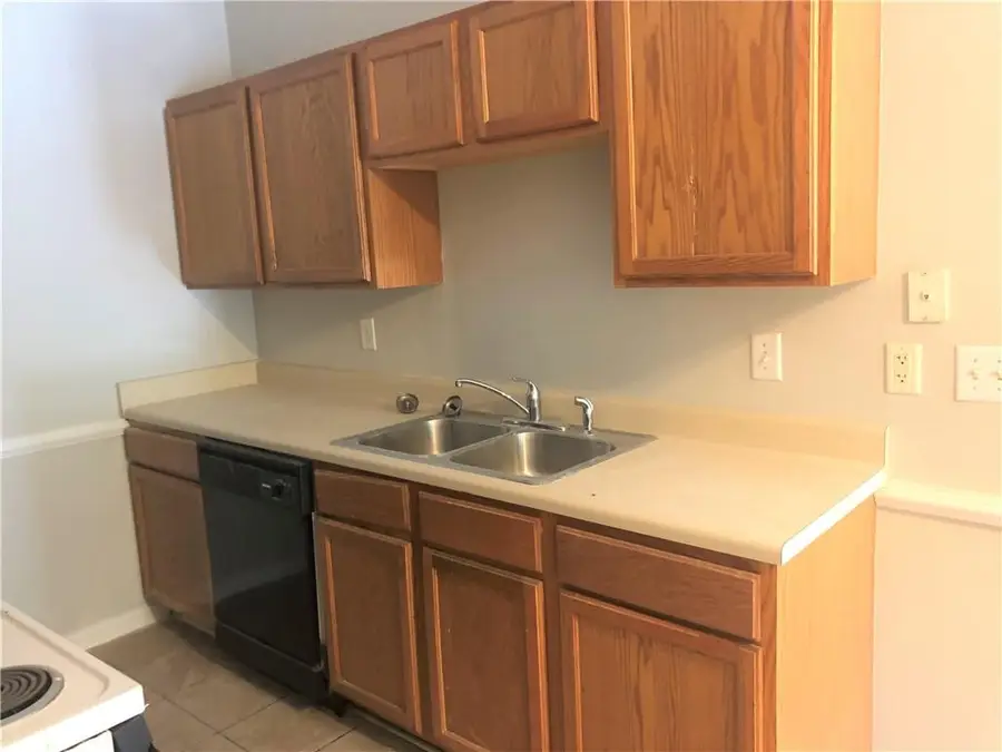 746 Boston Common, Atlanta, GA 30349 - Image #3