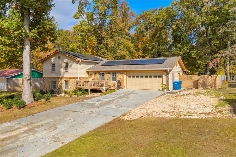 1023 Hickory Nut Lane, Lawrenceville, GA 30043 - Image #2