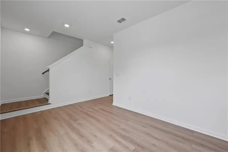 3044 Orwell Drive, Gainesville, GA 30507 - Image #3