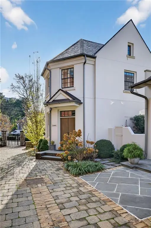 201 Dovecrest Drive, Atlanta, GA 30305 - Image #2