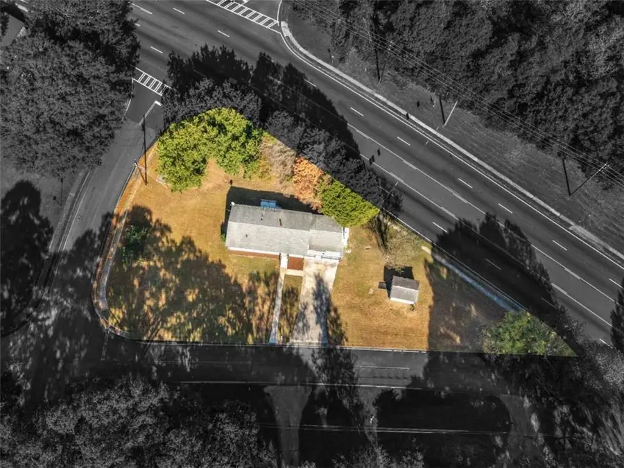 1028 Dixie Drive, Jonesboro, GA 30236 - Image #3