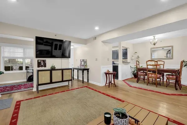 4081 Riverlook Parkway Se #102, Marietta, GA 30067