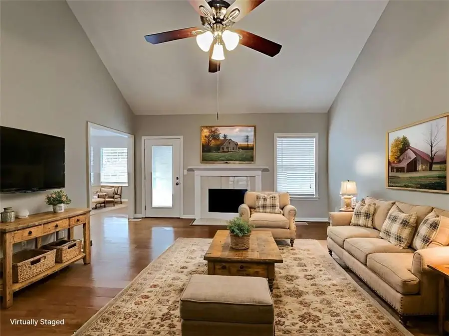 3931 Robindale Drive, Douglasville, GA 30135 - Image #2