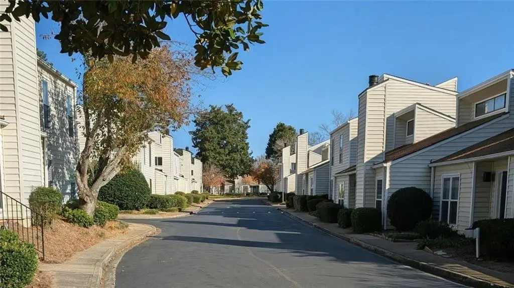 688 Serramonte Drive, Marietta, GA 30068 - Image #1