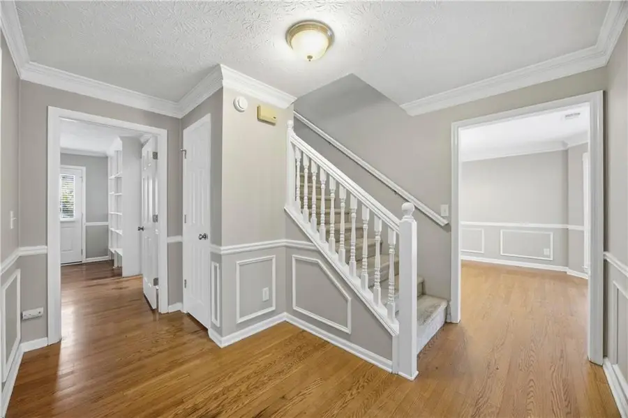 590 Ridgemont Drive, Roswell, GA 30076 - Image #2