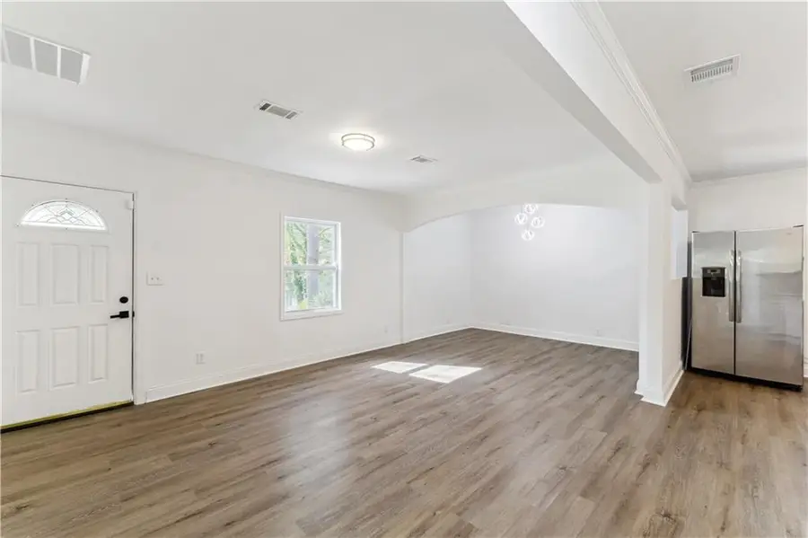 437 Collier Ridge Drive Nw, Atlanta, GA 30318 - Image #2