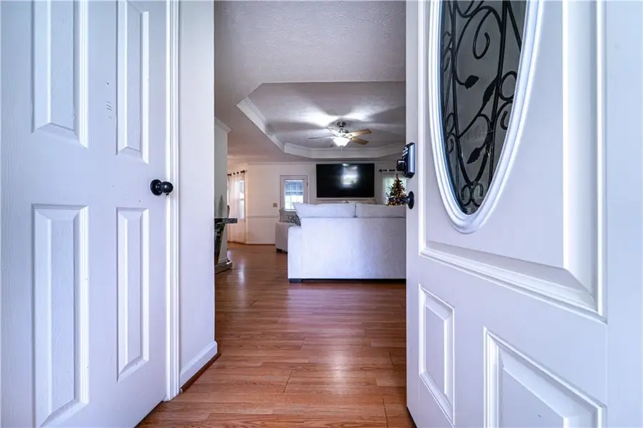 910 Burning Bush Drive, Loganville, GA 30052 - Image #3