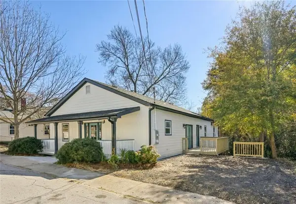 32 Pine Street, Covington, GA 30014