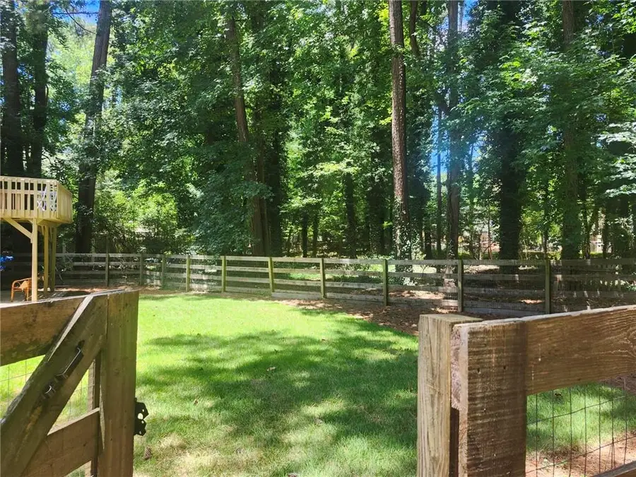 220 Hollyberry Court, Roswell, GA 30076 - Image #2