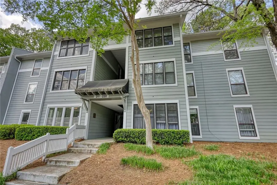 211 Summit North Drive Ne #211, Atlanta, GA 30324 - Image #2