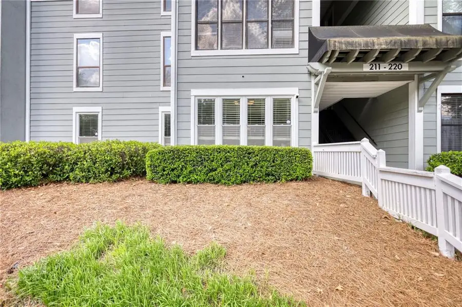 211 Summit North Drive Ne #211, Atlanta, GA 30324 - Image #3