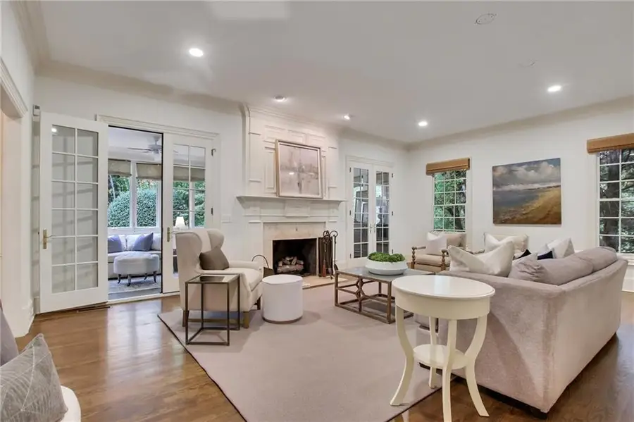 12 Old Paces Place Nw, Atlanta, GA 30327 - Image #2