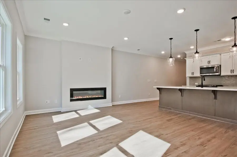 687 Sunstone Lane, Lawrenceville, GA 30043 - Image #2