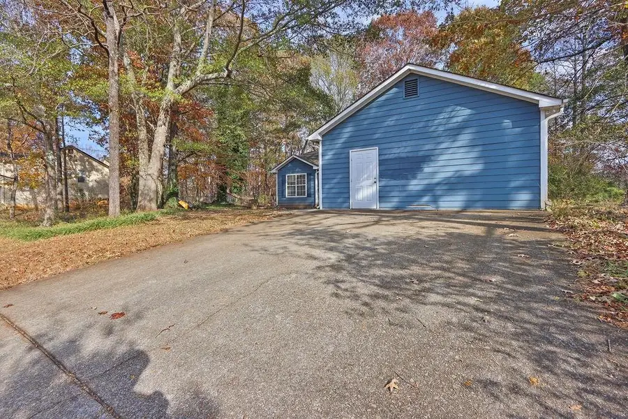 5421 Hunnington Mill Drive, Flowery Branch, GA 30542 - Image #2