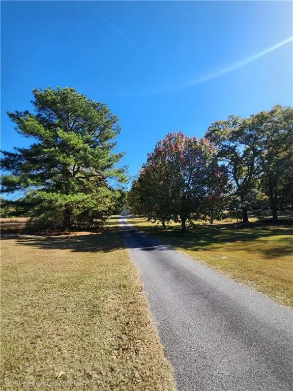 3920 Rosebud Road, Loganville, GA 30052 - Image #3