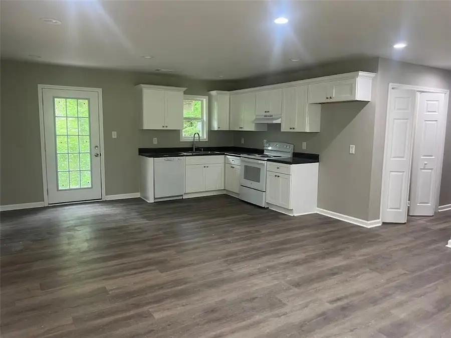 1996 Chestnut Log Drive, Lithia Springs, GA 30122 - Image #3