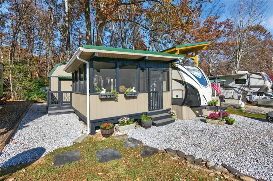 324 Leisure Acres Dr, Cleveland, GA 30528 - Image #3