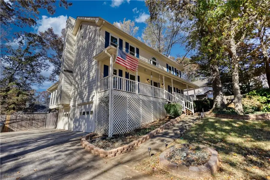 1702 Windsor Chase Court, Lawrenceville, GA 30043 - Image #2