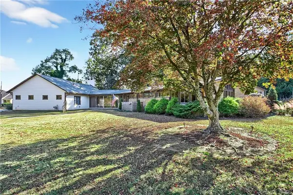 32 Mcdonough Street, Hampton, GA 30228