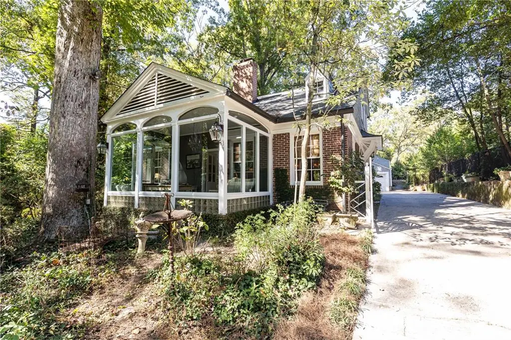 332 Brentwood Drive Ne, Atlanta, GA 30305 - Image #1