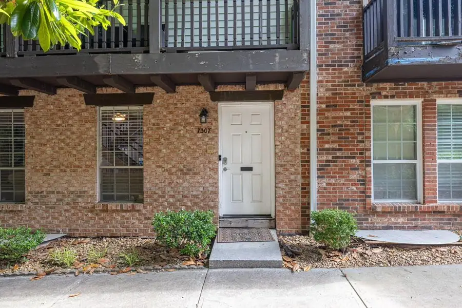 7307 Cardigan Circle, Sandy Springs, GA 30328 - Image #2