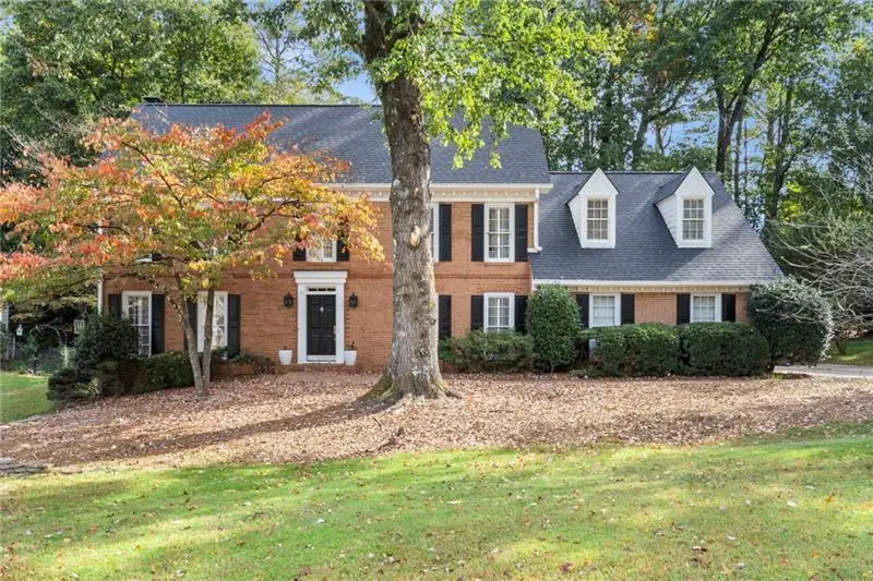 6915 Hunters Knoll, Sandy Springs, GA 30328 - Image #1