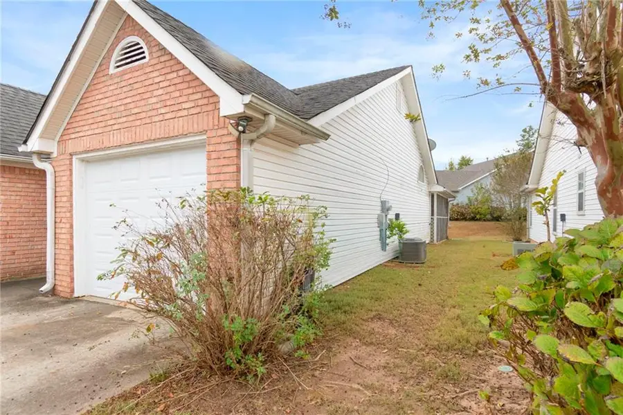 37 Greentree Drive, Newnan, GA 30265 - Image #2