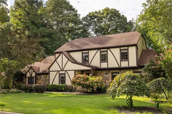 1318 Mile Post Drive, Dunwoody, GA 30338