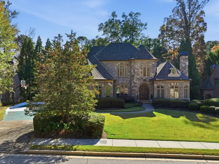 841 Camden Park Court Ne, Atlanta, GA 30342 - Image #3