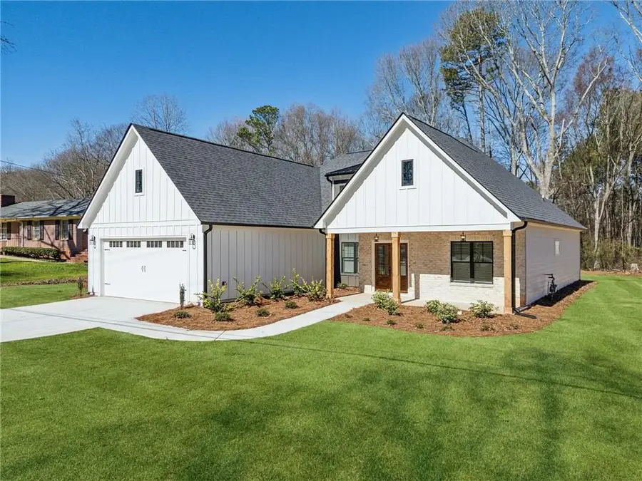 196 Red June Lane, Clarkesville, GA 30523 - Image #2