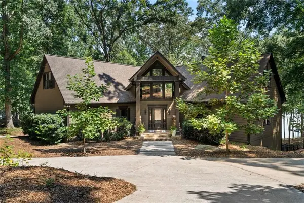 6680 Woodlake Drive, Flowery Branch, GA 30542