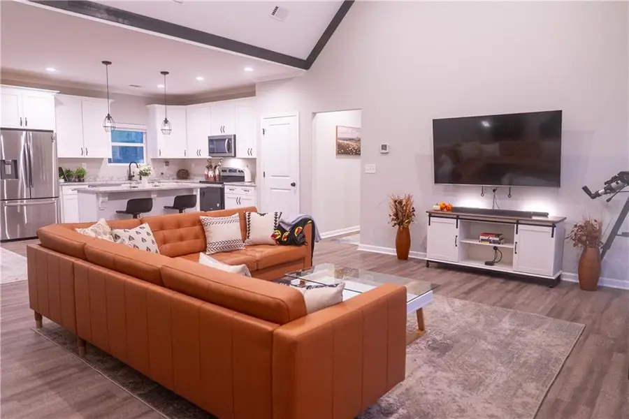 408 Peachtree Lane Se, Calhoun, GA 30701 - Image #2