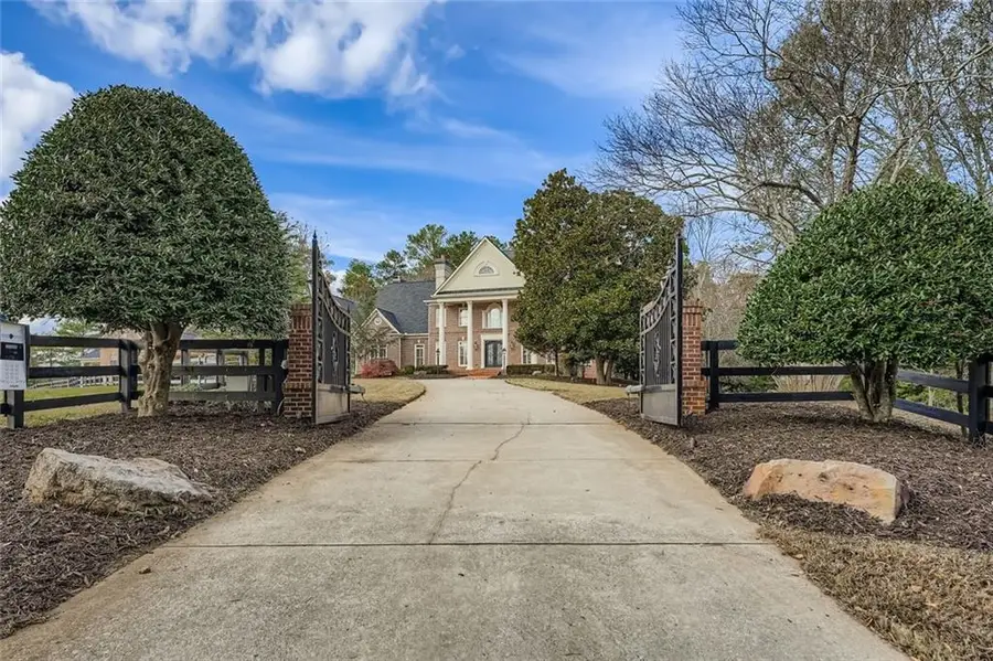 12620 Old Surrey Place, Roswell, GA 30075 - Image #3