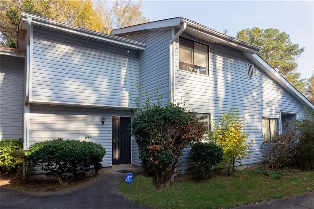 8569 Creekwood Way, Jonesboro, GA 30238 - Image #1