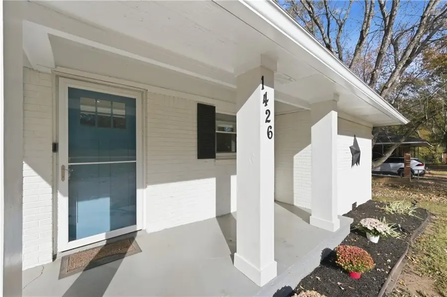 1426 Thunderwood Lane Sw, Mableton, GA 30126 - Image #3