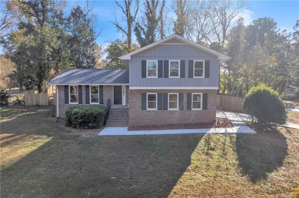 5618 Fern Creek Drive Sw, Lilburn, GA 30047 - Image #1