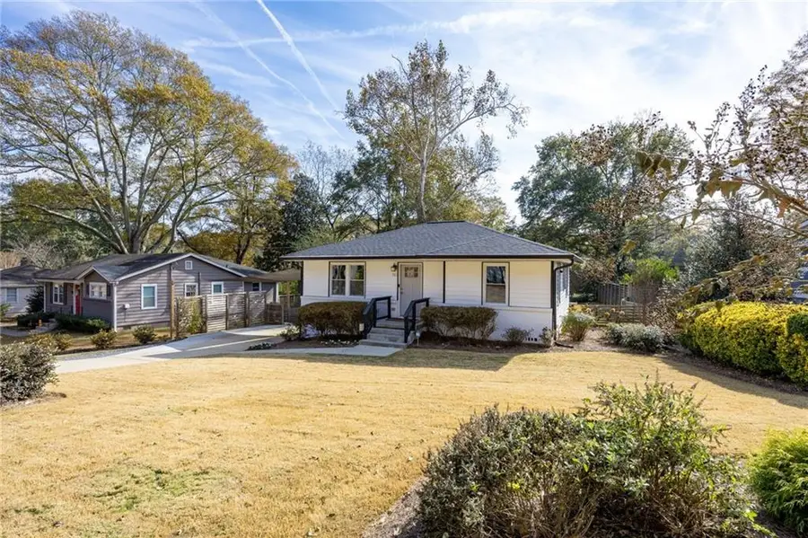 982 Oakdale Drive Se, Smyrna, GA 30080 - Image #2