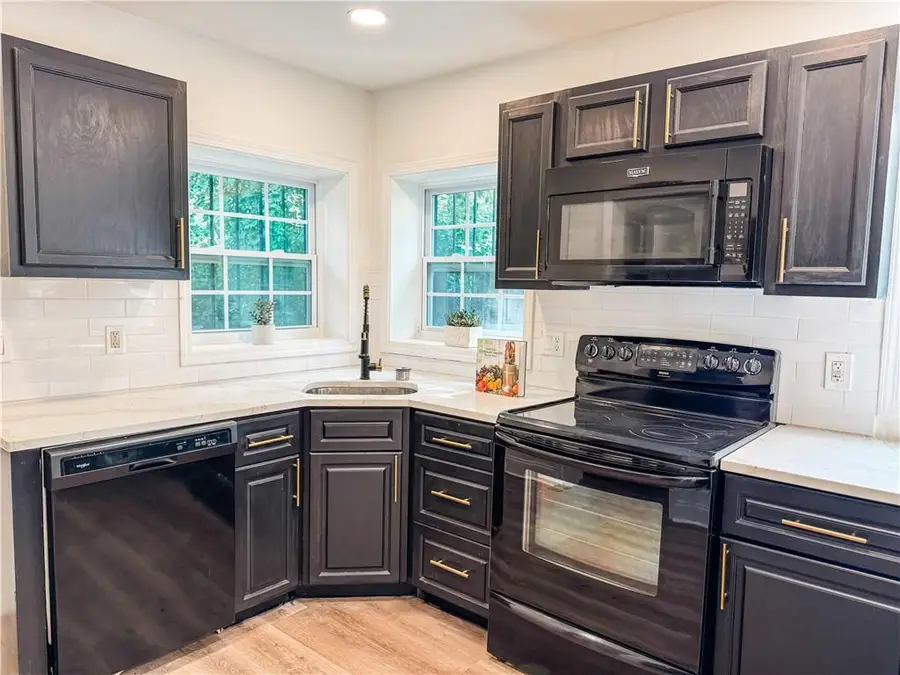 948 Reed Avenue, Atlanta, GA 30344 - Image #3