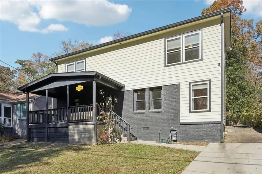 1689 Derry Avenue Sw, Atlanta, GA 30310 - Image #2