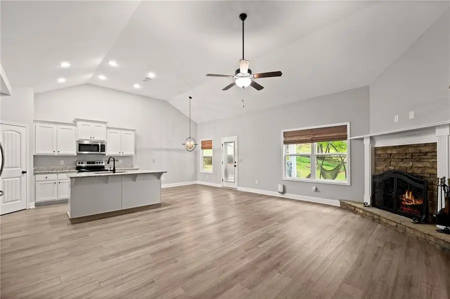 65 Academy Street, Pendergrass, GA 30567 - Image #3